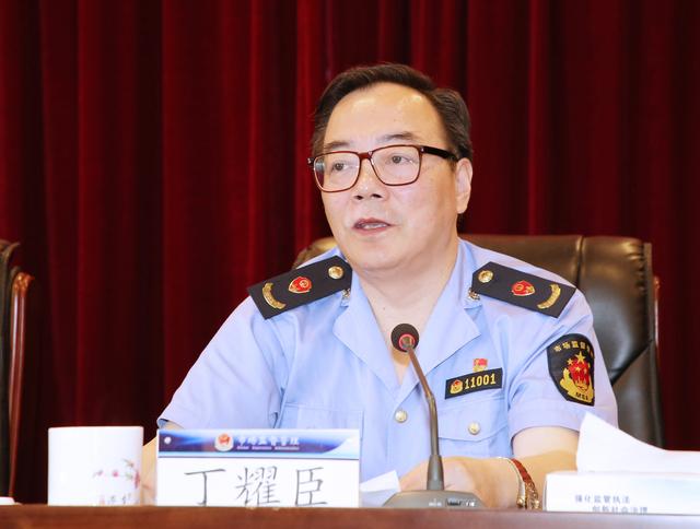 嘉定区市场监管局在全市范围内率先与中国质量认证中心上海分中心签署协议