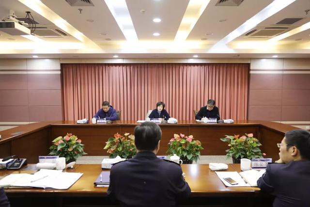 嘉定区副区长陆祖芳赴我局调研工作