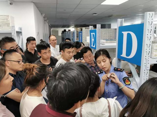 嘉定区市场监管局开展 “全国爱牙日”宣传活动